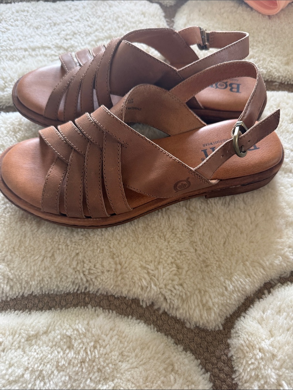 Born Remy Sandals size 8 - Picture 2 of 5